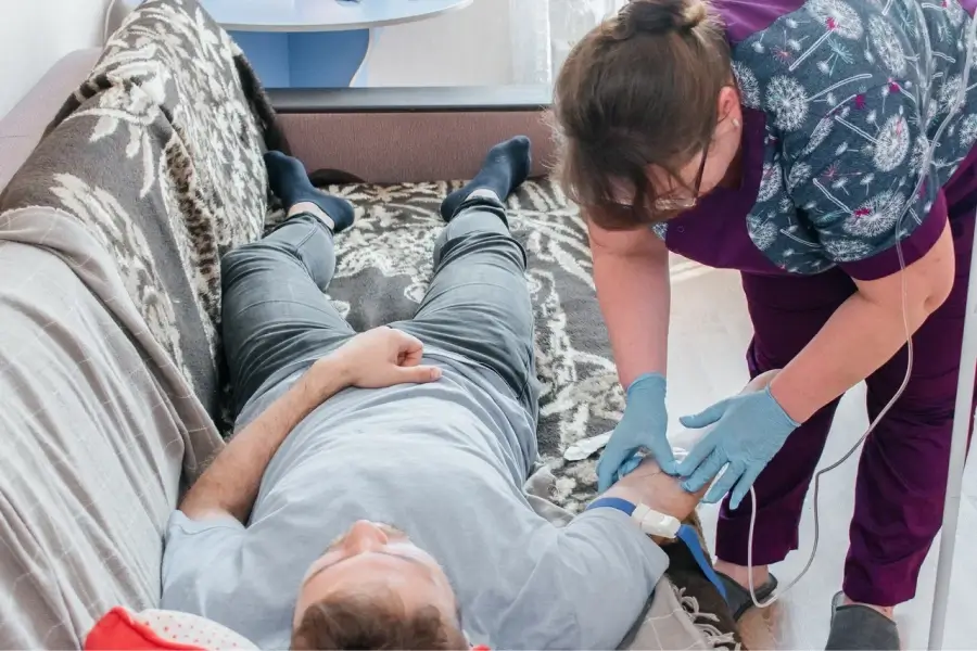 Срочный вывод из запоя в Алапаевске: быстро, недорого